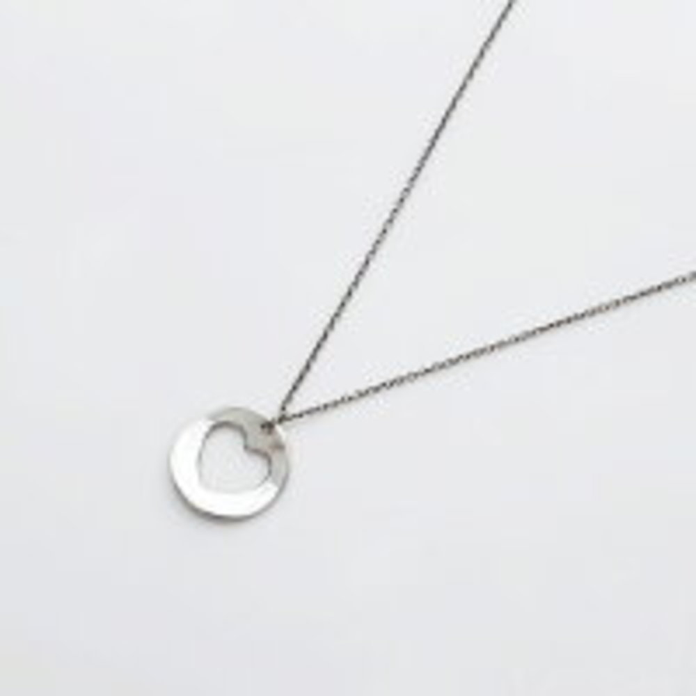 Tiffany Stencil Heart Silver Necklace - Picture 3 of 9